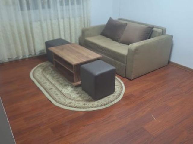 Inchriez apartament