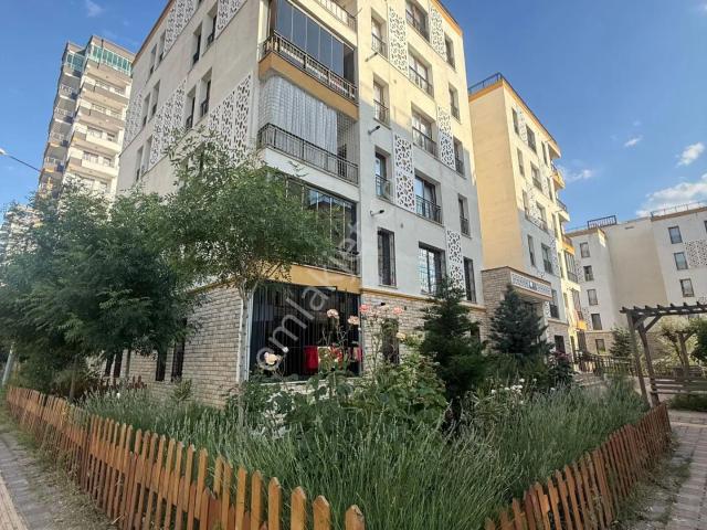 Incom Lıne Gayrimenkul Satıyor 2+1 Geniş Aile Dairesi Winstown Avm Civarı