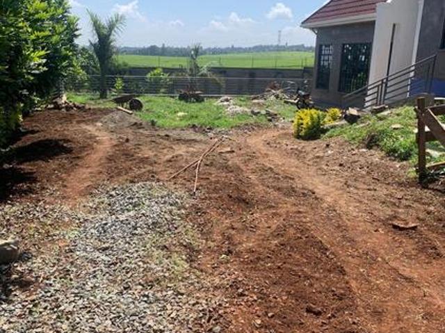 Incomplete 6 Bedroom House on 1 Acre for Sale