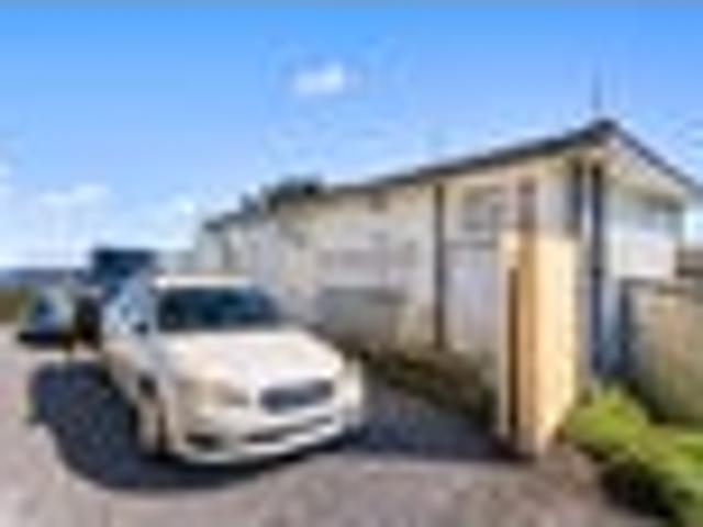 INCREDIBLE DEVELOPMENT OPPORTUNITY WITH SEA VIEWS!