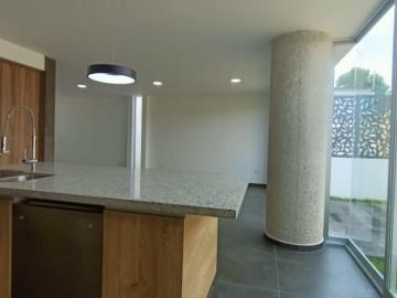 Increíble Casa en Venta en Cholula, Zona Zerezotla convive con la Naturaleza!