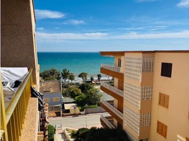 Increíble apartamento en calas de Santa Pola