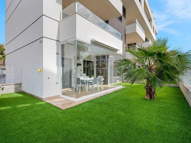 Increible apartamento planta baja en Villamartin