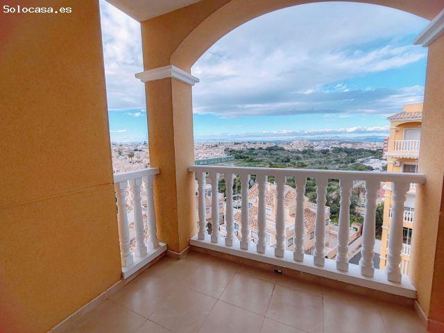 Increíble ático: vistas al mar + solarium priv. 40m + piscina comunitaria?