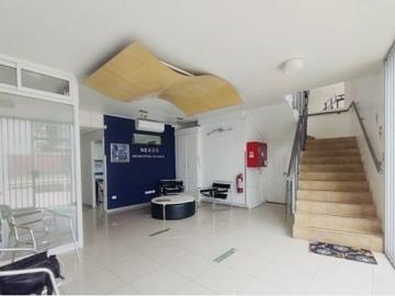 INCREIBLE OFICINA DE DOS PISO APTA PARA LOCAL COMERCIAL