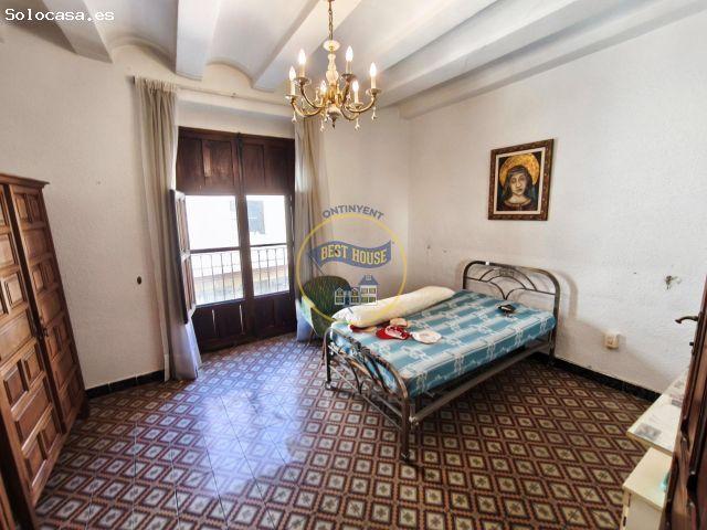 ¡INCREÍBLE OPORTUNIDAD EN EXCLUSIVA EN OLLERÍA! CASA DE 333m2 PARA REFORMAR JUNTO CON LOCAL ADJUNT