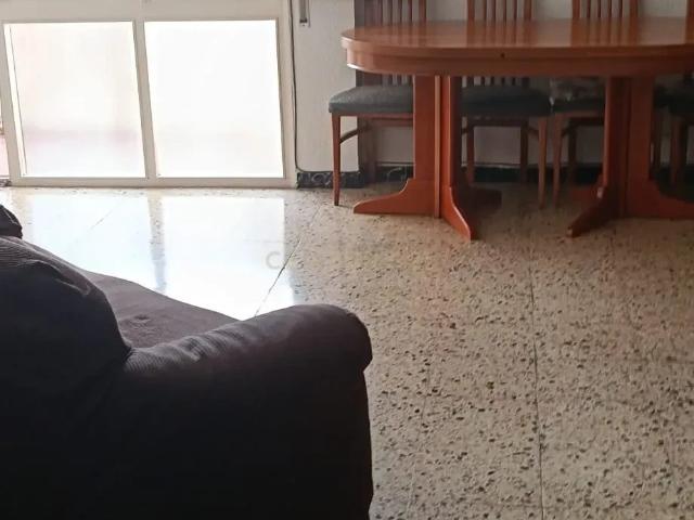 INCREIBLE, piso en IGUALADA