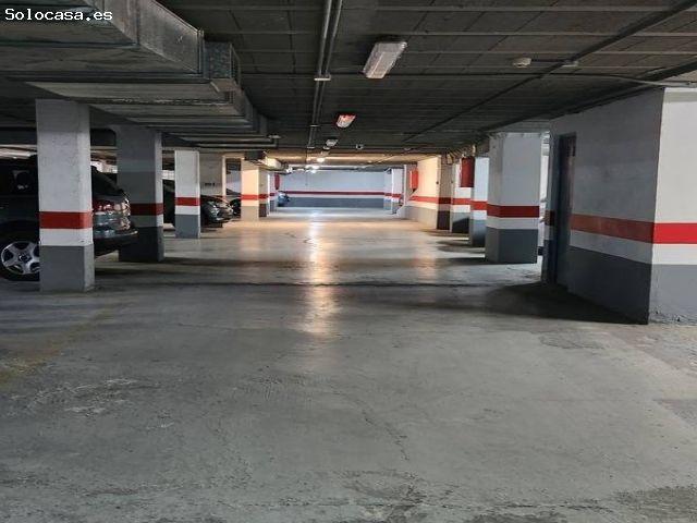 Increíble plaza de garaje