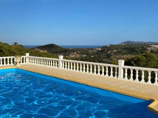 INCREIBLE VILLA DE LUJO EN POLOP DE LA MARINA!