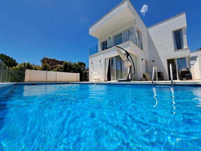 Increible villa en primera línea de golf