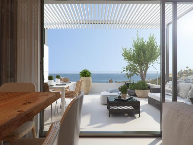 Increíble Vista al Mar y a Un Paso de los Mejores Campos de. 122m² Estepona