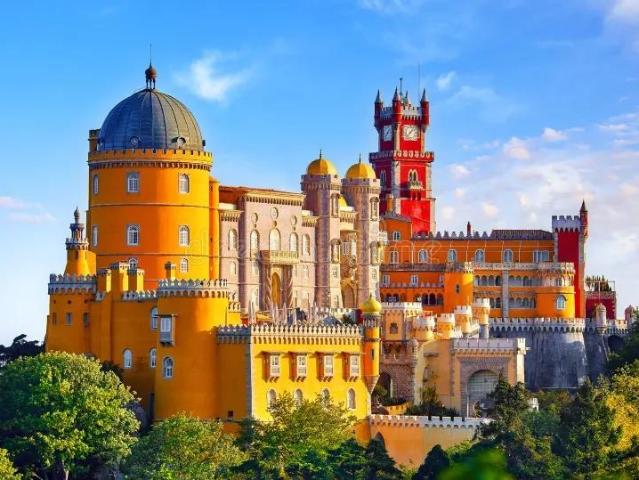 Incrível Villa Histórica em Sintra Oportunidade Offmarket. 360m² Agualva e mira sintra