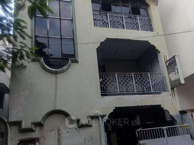 Industrial Building in Aminjikarai, Chennai for sale