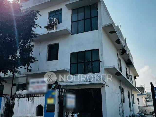 Industrial Building in Ecotech ii, Greater Noida for Rent
