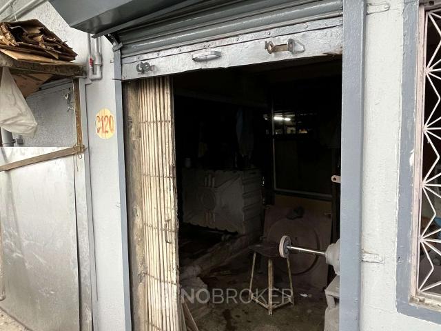 Industrial Building in Kandivali East, Mumbai for sale