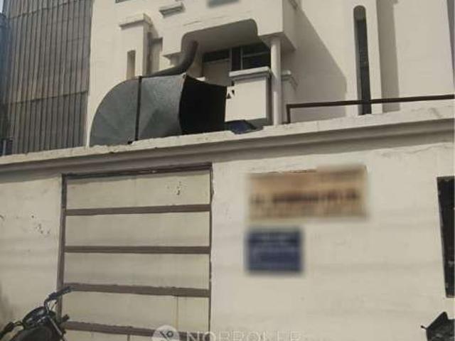 Industrial Building in Sector 58, Noida for sale