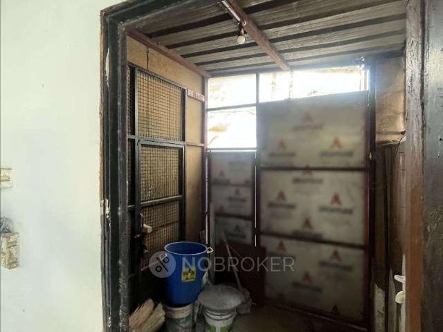 Industrial Building in Sector 63, Noida for Rent