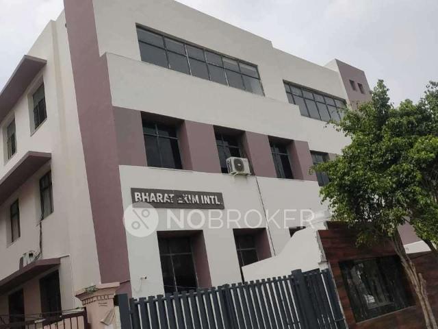 Industrial Building in Sector 83, Noida for Rent