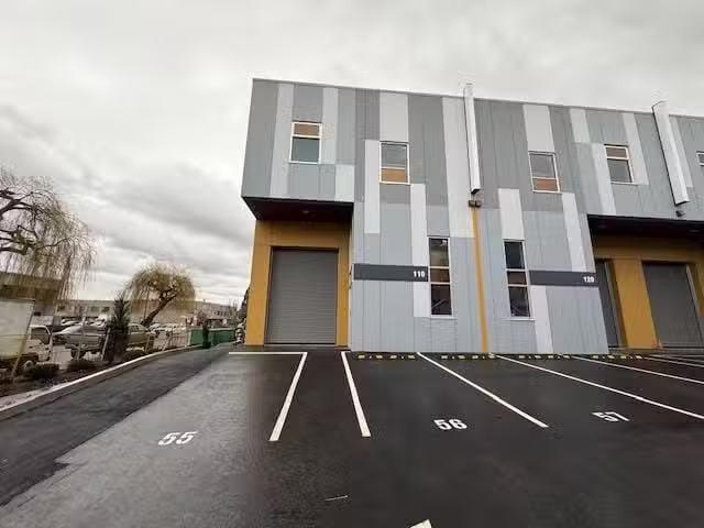 Industrial for lease in Burnaby, Burnaby South, 110 7417 Lowla.