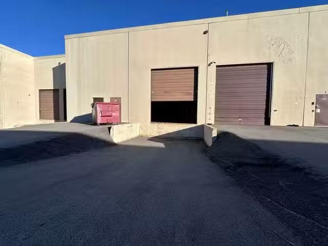Industrial for lease in Port Coquitlam, Port Coquitlam, 105 17.
