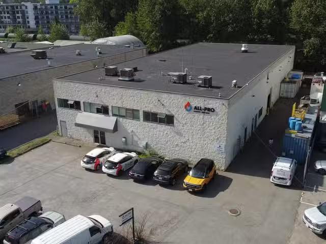 Industrial for lease in Port Coquitlam, Port Coquitlam, 2552 D.
