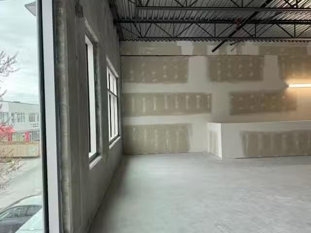 Industrial for lease in Richmond, Richmond, 135 12128 Horsesho.