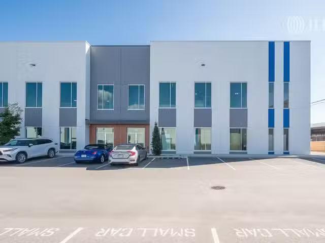 Industrial for lease in Surrey, North Surrey, Street, 224984597