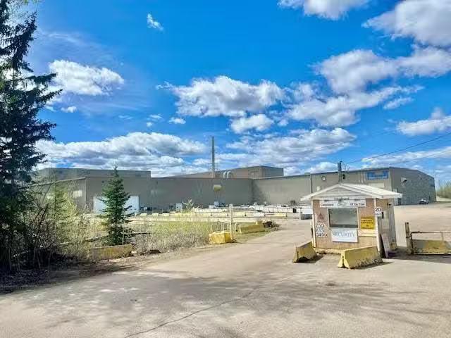 Industrial for sale in Fort Nelson, Fort Nelson, 2843 Alaska H.