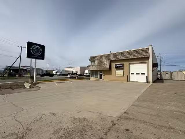Industrial for sale in Fort St. John, Fort St. John, 10124 93.