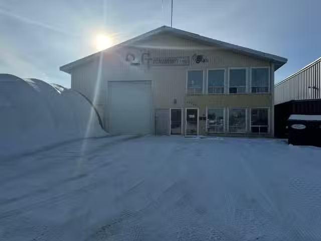 Industrial for sale in Fort St. John, Fort St. John, 10307 95.
