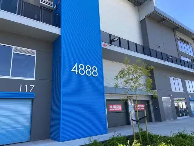 Industrial for sale in Richmond, Richmond, Vanguard Road, 2249.