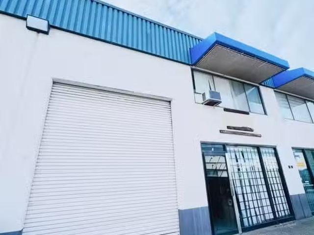 Industrial for sale in Richmond, Richmond, 3 12840 Bathgate Wa.