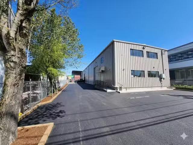 Industrial for sale in Surrey, North Surrey, 13087 116 Avenue.