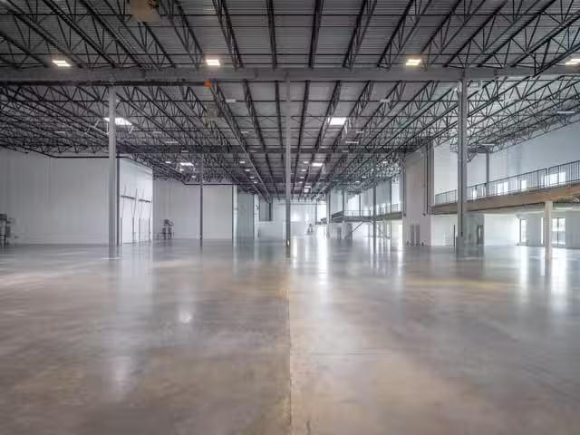 Industrial for sale in Surrey, Surrey, Anvil Way, 224982088