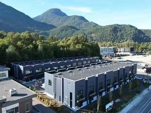 Industrial for sale in Squamish, Squamish, 11 39449 Queens Way.