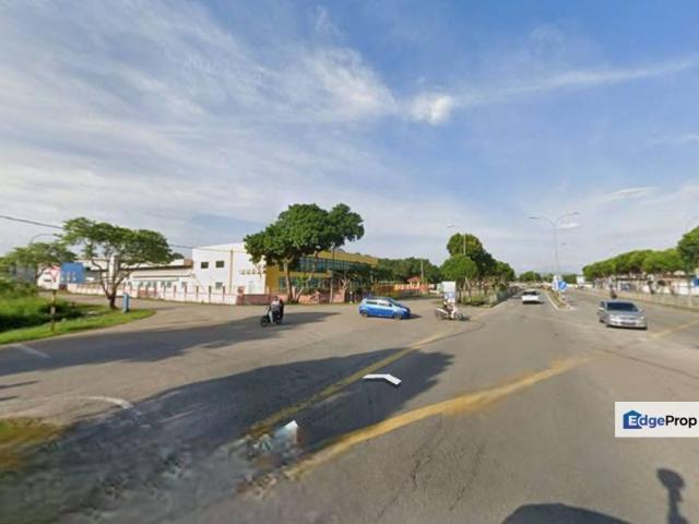 Industrial Land Available: Over 39,000 sqft for Sale