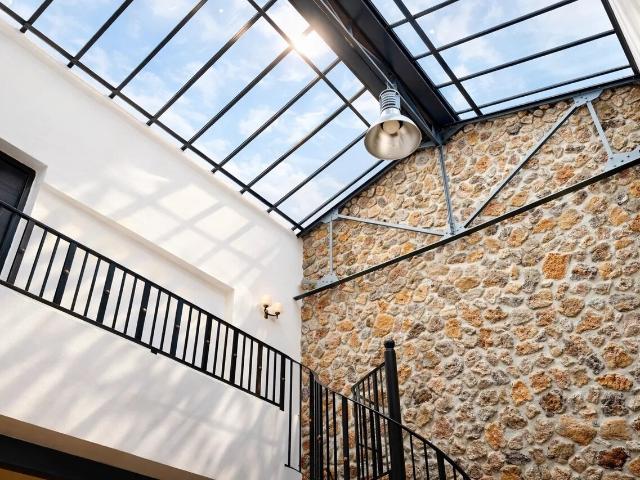Industrial Loft ? On the Outskirts of Paris ? High Rental Yield