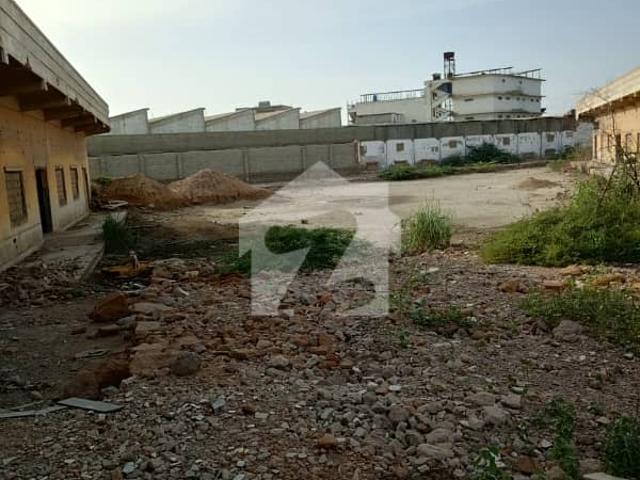 Industrial Plot Sale 2000 Yards In S. I. T. E Area