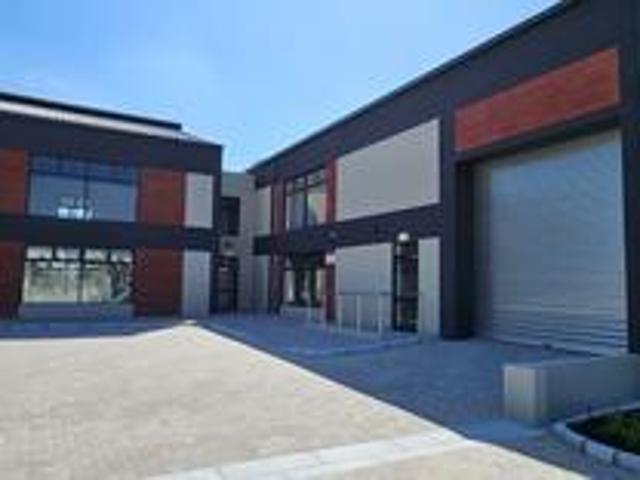 industrial property to let in fisant.