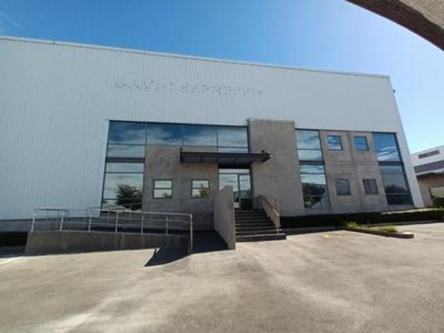 industrial warehouse to let glen marais