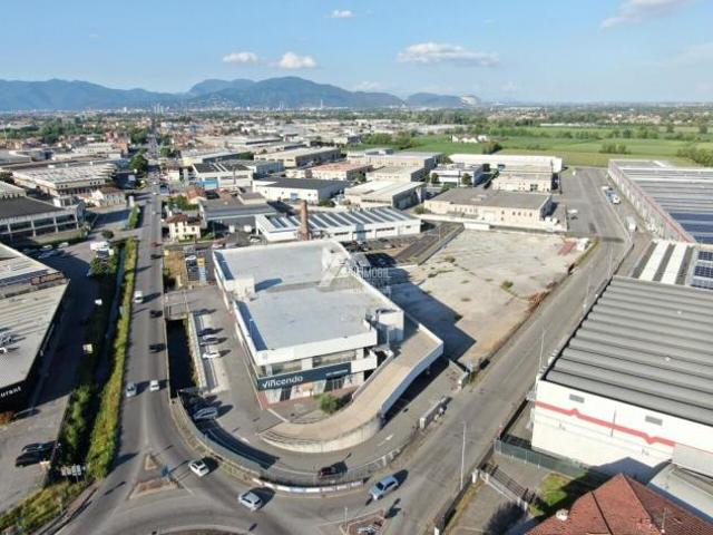 Industriale in vendita a Flero