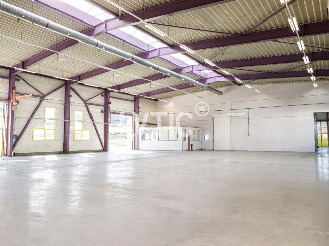 Industrymarket for rent in Adresse sur demande 636 m² | dreamo. Ch