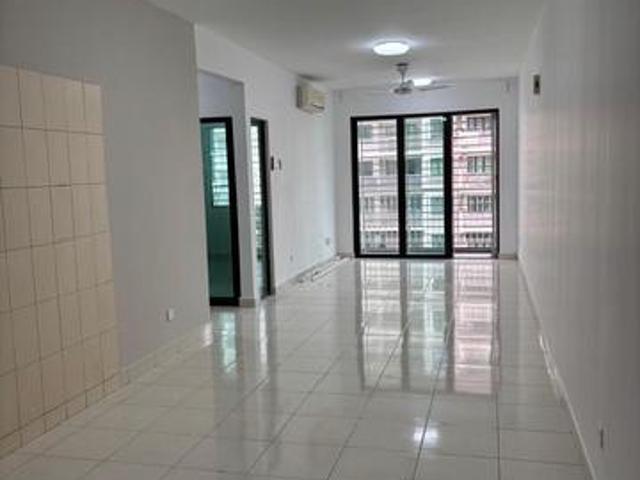 Indah Alam Shah Alam Partially Furnished 4 Rooms 2 Baths 2 Park