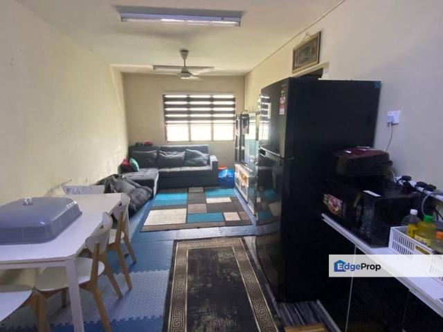 Indah Apartment