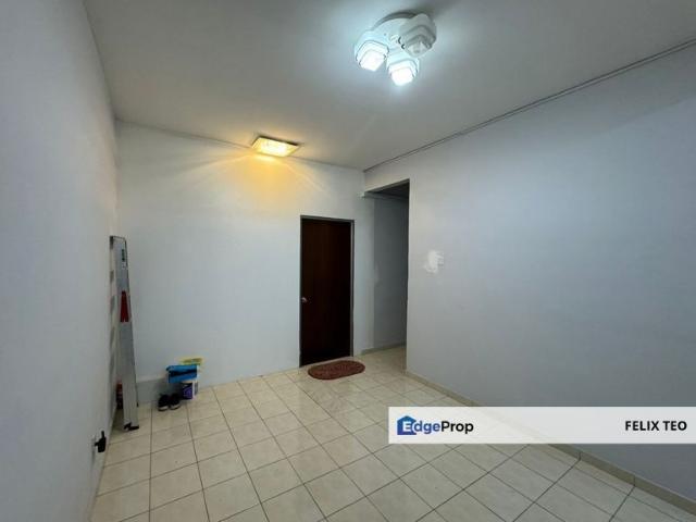 Indah Court Apartment
