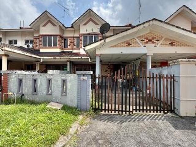 Indahpura Double Storey Terrace House 4bed Kulai Johor