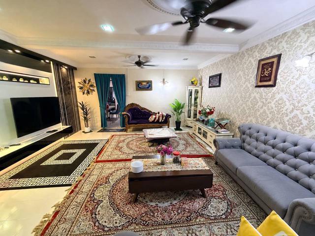 Indahpura Kulai 2Storey 4Bed 3Bath Freehold Unblock Renovated