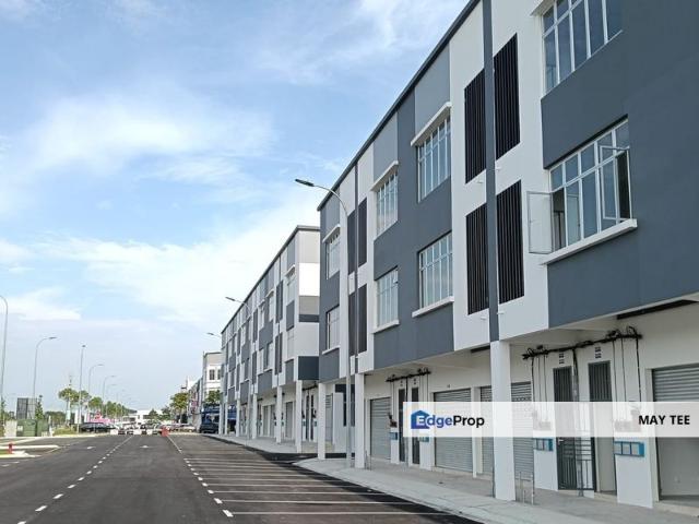 Indahpura Vervocity Brand New Unit 3 Storey End Lot Shop Jalan Kiambang @Kulai