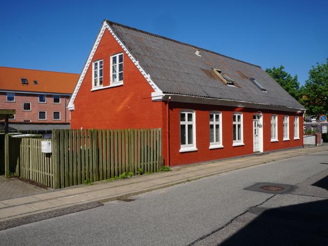 Indbydende 2 værelses lejlighed med central beliggenhed på Nørresundby Torv