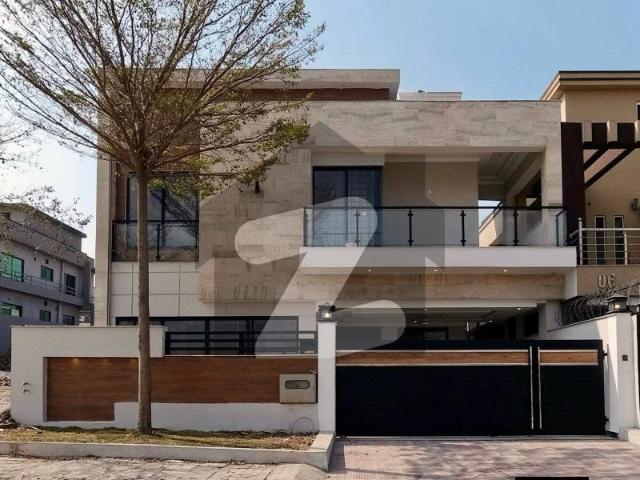6 Bed Neat Clean Full House Available For Rent In Gulraiz Housing Scheme